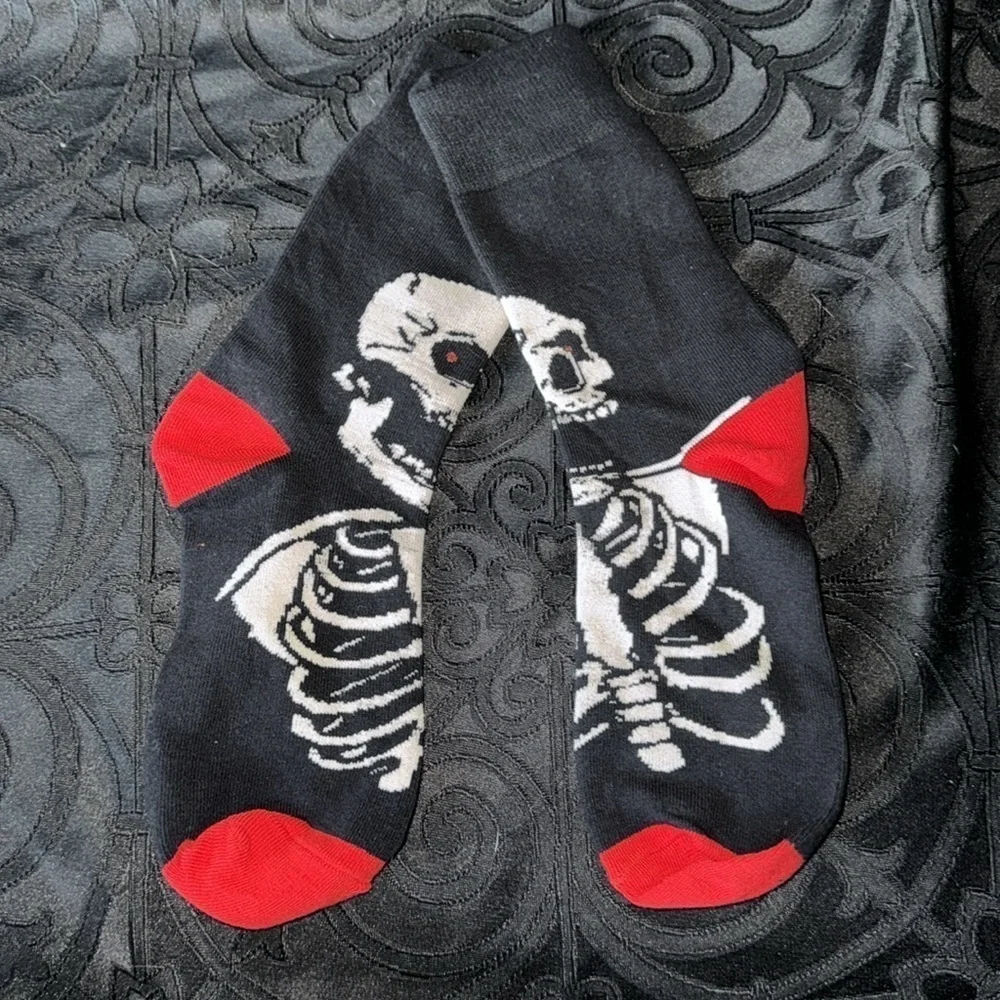 Two pack gothic skull socks